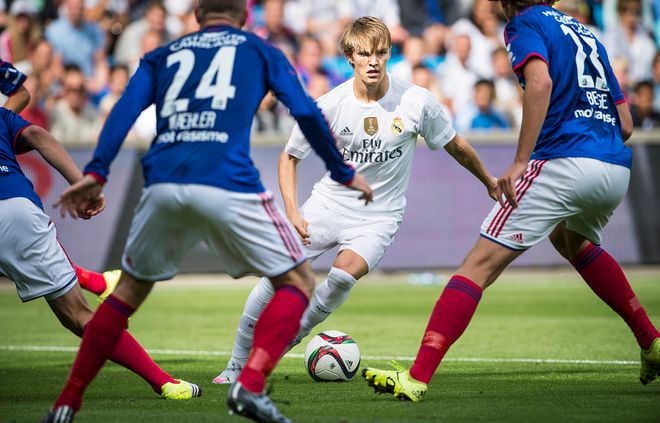 克以出色的 克以出色的